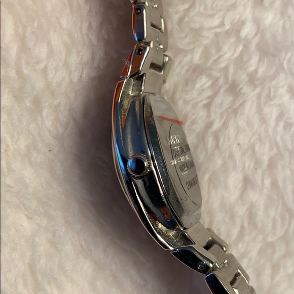 NWT women’s stainless steel wristwatch main image 4